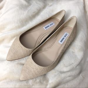 Steve Madden Shoes - • Pointed Flats • Steve Madden Shoes - • Pointed Flats •